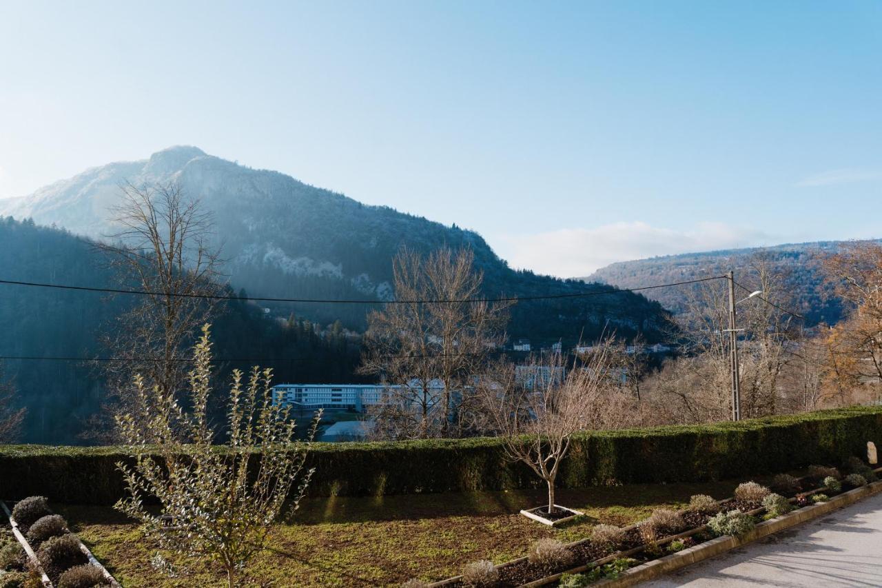 Kasa Jura - Au Coeur Des Monts Apartment Saint-Claude Bagian luar foto